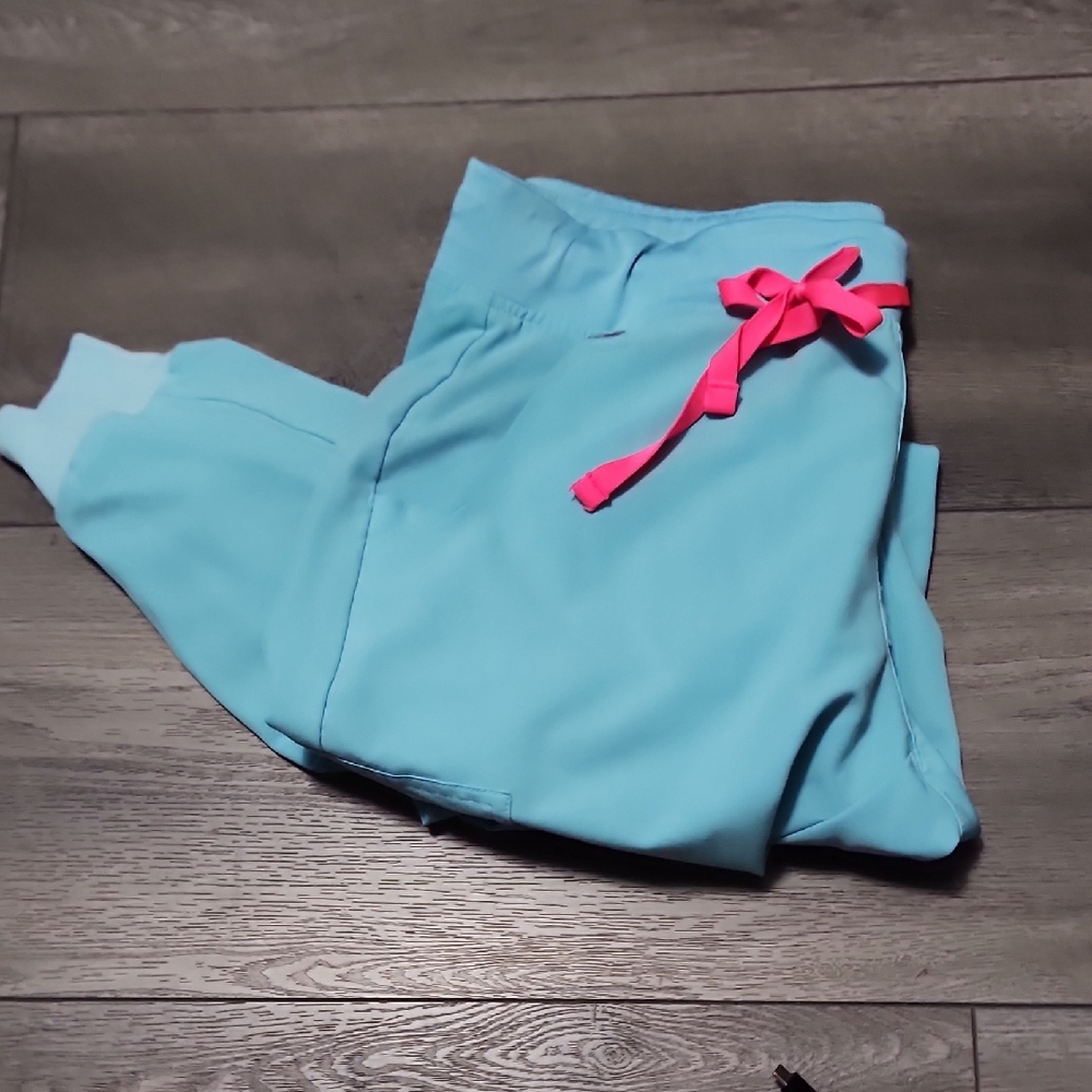 Figs Zamora Jogger In Neon Blue
